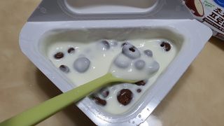 매일바이오 토핑요거트 — 3점을 준 리뷰어가 2021년 6월 올린 사용 사진