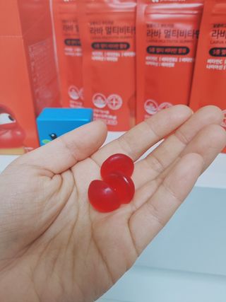 [푸름웰니스] 라바 멀티비타민 구미 36g — 4점을 준 리뷰어가 2022년 3월 올린 사용 사진