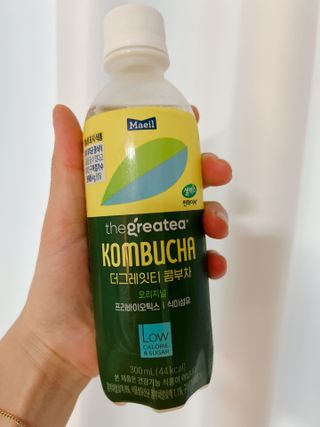 더그레잇티 콤부차 [매일유업] 더그레잇티 44kcal 콤부차 300ml *12개입 (오리지널 6개+베리리치 6개) — 4.5점을 준 리뷰어가 2023년 7월 올린 사용 사진