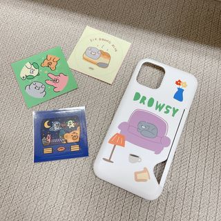 글루미즈 유기견후원 케이스 — 5점을 준 리뷰어가 2022년 8월 올린 사용 사진