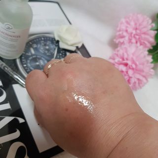 오투에니원 갈락토미세스 리바이탈라이징 프리미엄 화이트닝 에센스 50ml — 5점을 준 리뷰어가 2022년 12월 올린 사용 사진