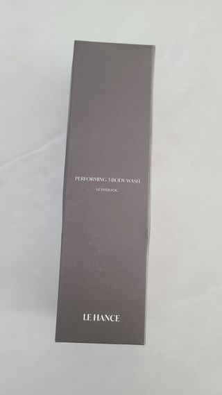 르핸스 퍼포밍 3 바디워시 비반트포렛/베티버포그 — 5점을 준 리뷰어가 2022년 12월 올린 사용 사진