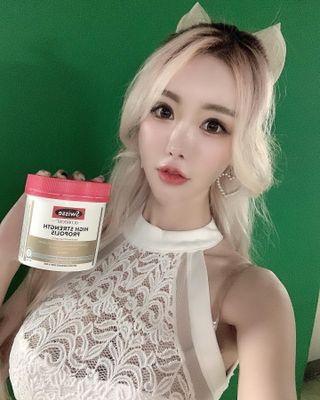 Swisse 스위스 고함량 프로폴리스 2,000mg 210정 — 5점을 준 리뷰어가 2021년 12월 올린 사용 사진