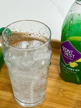 몽베스트 Montbest with Sparkling water Lemon OR Lime 20병(랜덤) — 5점을 준 리뷰어가 2023년 1월 올린 사용 사진