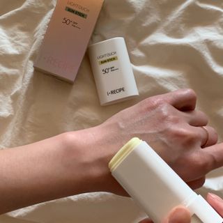 아이레시피 라이트터치 선스틱 15g (SPF50+, PA++++) — 5점을 준 리뷰어가 2023년 2월 올린 사용 사진