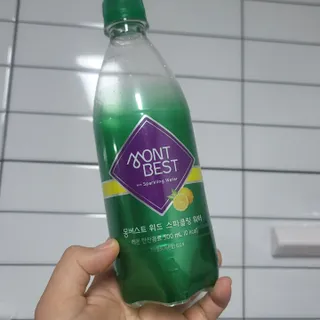 몽베스트 Montbest with Sparkling water Lemon OR Lime 20병(랜덤) — 5점을 준 리뷰어가 2022년 8월 올린 사용 사진