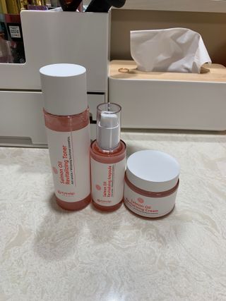 아이앤립 / EYENLIP 아이앤립 연어오일 리바이탈라이징 토너+앰플+크림 3종 세트 — 4.5점을 준 리뷰어가 2021년 7월 올린 사용 사진