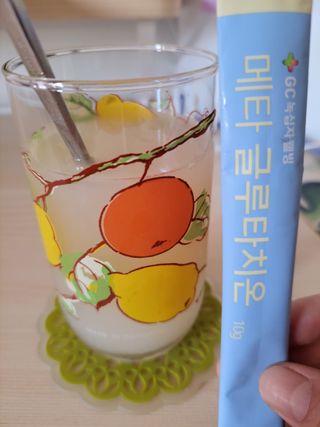 메타웰빙 GC녹십자웰빙 메타 글루타치온 — 4.5점을 준 리뷰어가 2022년 9월 올린 사용 사진