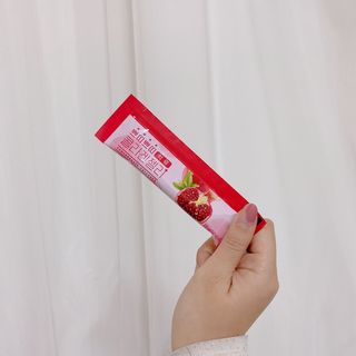 헬스업_쁘띠쁘띠석류콜라겐젤리_20g x 14포 — 5점을 준 리뷰어가 2021년 2월 올린 사용 사진