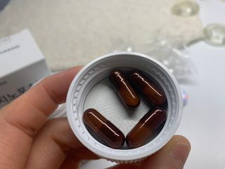 프리마인 홍삼의 강력한 에너지, 이제는 흡수율을 높인 최첨단 캡슐로 간편하게 초고속 충전하세요. — 5점을 준 리뷰어가 2022년 4월 올린 사용 사진