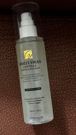 오투에니원 화이트스완 센텔라 루미너스 미스트 세럼 100ml — 5점을 준 리뷰어가 2023년 2월 올린 사용 사진