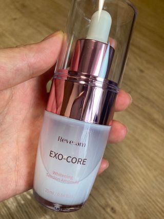 나우 [리브엠] 123억개 엑소좀으로 채운 눈부신 광채, 엑소코어 화이트닝 텐션 앰플 — 5점을 준 리뷰어가 2023년 8월 올린 사용 사진