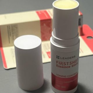 리더스코스메틱 리더스 퍼스트 샷 에센스 스틱 2종 — 4점을 준 리뷰어가 2022년 3월 올린 사용 사진
