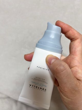 [스킨1004] 마다가스카르 센텔라 히알루-시카 워터핏 선세럼 50ml — 5점을 준 리뷰어가 2024년 5월 올린 사용 사진