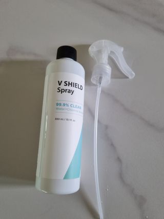 브이쉴드 살균 스프레이 300ml — 5점을 준 리뷰어가 2021년 7월 올린 사용 사진