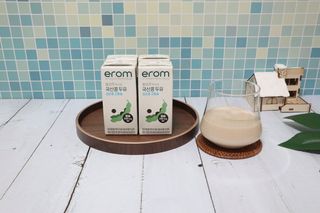 이롬 erom 황성주박사의 국산콩 두유 검은콩 고칼슘 — 5점을 준 리뷰어가 2020년 12월 올린 사용 사진