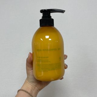 방방곳곳 편림초 마이크로바이옴 샴푸 — 5점을 준 리뷰어가 2022년 4월 올린 사용 사진