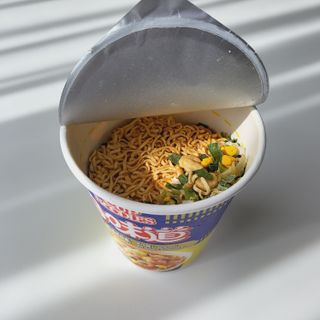 NISSIN 닛신 컵누들  4종 - 씨푸드오리지날, 씨푸드 스파이시, 씨푸드 커리, 씨푸드 XO소스 — 5점을 준 리뷰어가 2022년 2월 올린 사용 사진