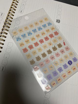 리훈 곰부 체크리스트+ 곰부 리무버블스티커 1장 — 4.5점을 준 리뷰어가 2021년 5월 올린 사용 사진