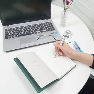 응원과 위로가 필요한 당신에게  리훈 하고싶은말 스터디 플래너 — 5점을 준 리뷰어가 2021년 4월 올린 사용 사진