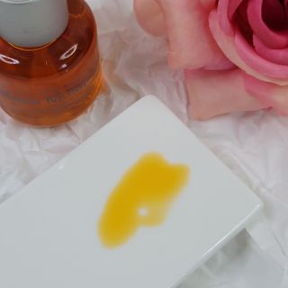 유니베르소 로즈힙 오일 15ml — 3점을 준 리뷰어가 2021년 7월 올린 사용 사진