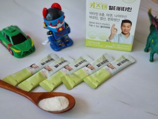 연세생활건강 키즈텐 멀티비타민 1BOX (30포) — 4점을 준 리뷰어가 2022년 5월 올린 사용 사진