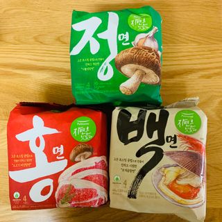 [풀무원] 자연은맛있다 정면, 백면, 홍면  세트 — 5점을 준 리뷰어가 2021년 4월 올린 사용 사진