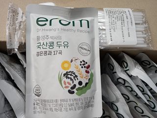 이롬 황성주 박사의 국산콩 두유 검은콩과 17곡 프리미엄 — 4점을 준 리뷰어가 2021년 5월 올린 사용 사진