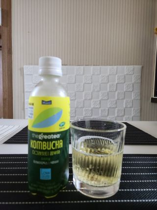 더그레잇티 콤부차 [매일유업] 더그레잇티 44kcal 콤부차 300ml *12개입 (오리지널 6개+베리리치 6개) — 5점을 준 리뷰어가 2023년 8월 올린 사용 사진