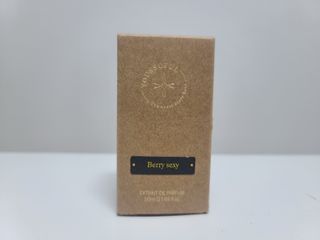 유쏘풀 익스프레 드 퍼퓸 50ml 4종  [세인트 모리츠] [베리섹시] [상탈 세콰이아] [엠포리아 코튼] 중 택 1 — 4.5점을 준 리뷰어가 2022년 3월 올린 사용 사진