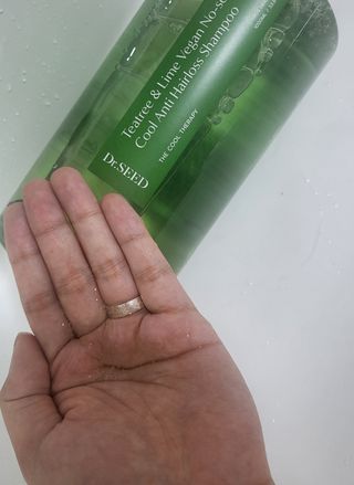 닥터시드 티트리 앤 라임 비건 지성케어 쿨 탈모 샴푸 (1000ml) — 4점을 준 리뷰어가 2023년 7월 올린 사용 사진