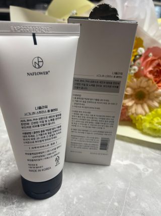 [나플라워]  클렌징 후에도 남아있는 수분감은 물론 여드름 케어까지 완벽한 스팟리스 폼클렌징 — 5점을 준 리뷰어가 2023년 12월 올린 사용 사진