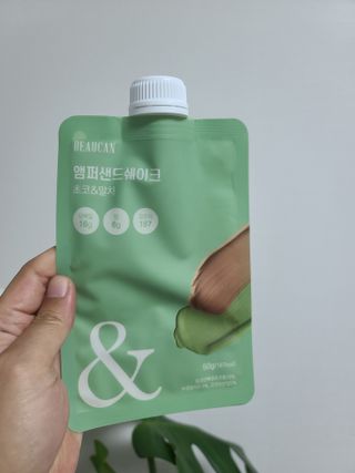 [뷰캔] 건강한 식사대용 앰퍼샌드 단백질 쉐이크 초코&말차 50g — 5점을 준 리뷰어가 2022년 6월 올린 사용 사진