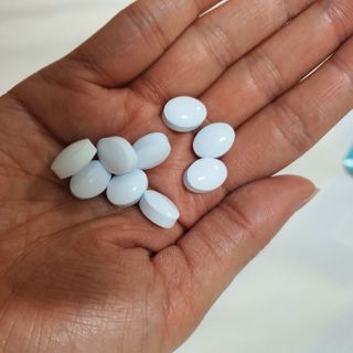 입 냄새 완화에 도움을 주는 에티켓 캔디 앳캔디 스트롱민트 — 5점을 준 리뷰어가 2021년 2월 올린 사용 사진