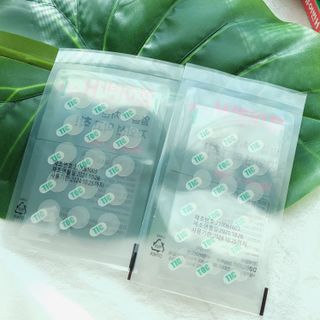 [큐어반H 스팟] 자외선 99프로 차단되는 스틱타입 스팟밴드(1팩 / 66매입) — 5점을 준 리뷰어가 2022년 12월 올린 사용 사진