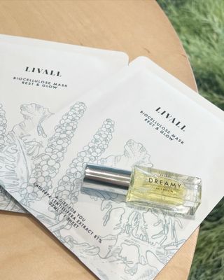 리브얼 | LIVALL 바이오셀룰로오스 마스크 레스트 앤 글로우 33ml  x 3개입 — 5점을 준 리뷰어가 2022년 6월 올린 사용 사진