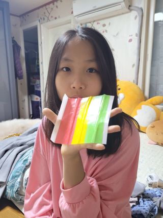 (주) 피치코리아 레인보우 롤팝젤리 후르츠믹스x10개입 — 5점을 준 리뷰어가 2023년 11월 올린 사용 사진