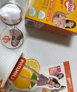 광동생활건강 [제니에디션] 비타500데일리스틱 gift set 60포+제니굿즈 3종+쇼핑백 — 5점을 준 리뷰어가 2021년 11월 올린 사용 사진
