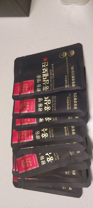 광동생활건강 광동 명품 홍삼대보진 50mL x 30포 — 4점을 준 리뷰어가 2023년 4월 올린 사용 사진