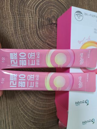 [인디닥터] 면역 생생 핑크 이뮨 젤리 — 5점을 준 리뷰어가 2022년 5월 올린 사용 사진