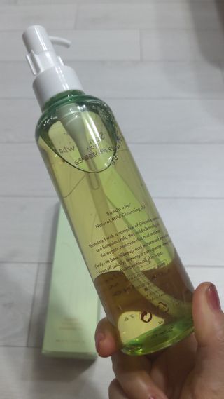 스킨큐어 산다화 순한 클렌징 동백 오일 200ml — 5점을 준 리뷰어가 2023년 8월 올린 사용 사진