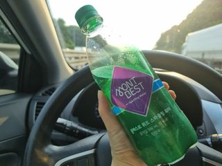 몽베스트 Montbest with Sparkling water Plain 20병 — 4.5점을 준 리뷰어가 2022년 9월 올린 사용 사진