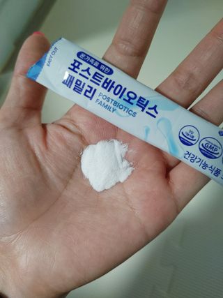 서울약사신협_포스트바이오틱스패밀리_5g x 100포 — 5점을 준 리뷰어가 2021년 3월 올린 사용 사진
