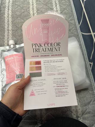 [유니프] 헤어 샤이니 핑크 컬러 트리트먼트 500g — 5점을 준 리뷰어가 2023년 12월 올린 사용 사진