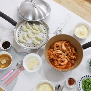 모멘토 마론 프라이팬 26cm 3종 (26cm팬/26cm웍팬/호환 스티머+돔뚜껑) — 4.5점을 준 리뷰어가 2022년 9월 올린 사용 사진