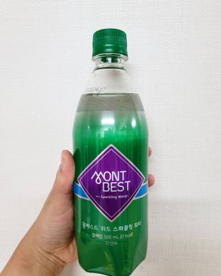 몽베스트 Montbest with Sparkling water Plain 20병 — 5점을 준 리뷰어가 2021년 11월 올린 사용 사진