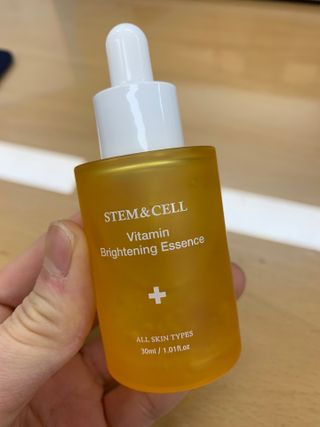 체르엠 스템앤셀 비타민 브라이트닝 에센스 30ml 1개 — 5점을 준 리뷰어가 2021년 12월 올린 사용 사진