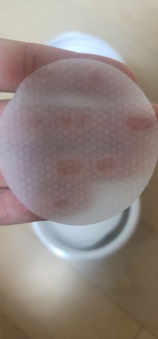 산다화 비타민씨 화이트닝 토너 패드 — 5점을 준 리뷰어가 2023년 9월 올린 사용 사진