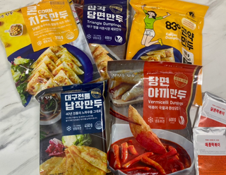 (주)성경순만두 곤약만두.콘치즈만두,삼각당면만두,당면 야끼만두,대구전통 납작만두,떡뽁이 매콤소스,달콤소스 — 4점을 준 리뷰어가 2023년 4월 올린 사용 사진