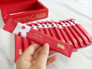 디오르 버닝레드 — 5점을 준 리뷰어가 2022년 3월 올린 사용 사진